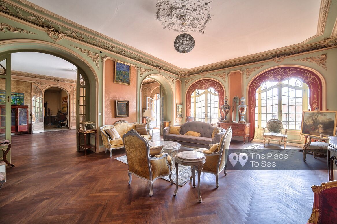 Salon