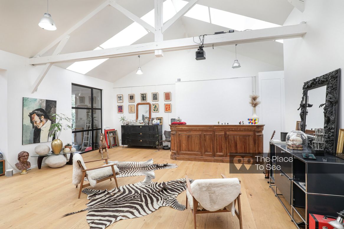 Salon