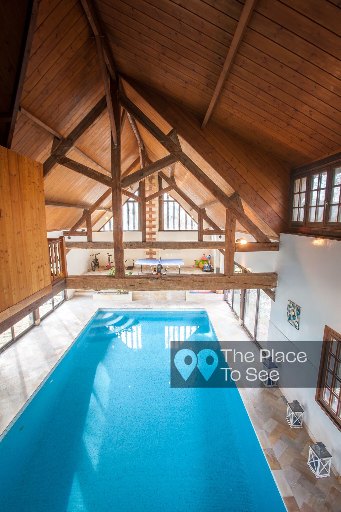Piscine intérieure