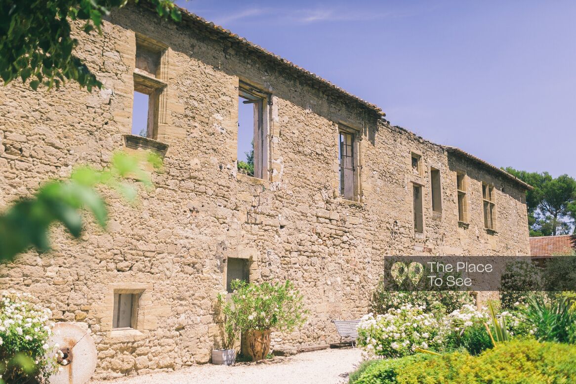 Façade