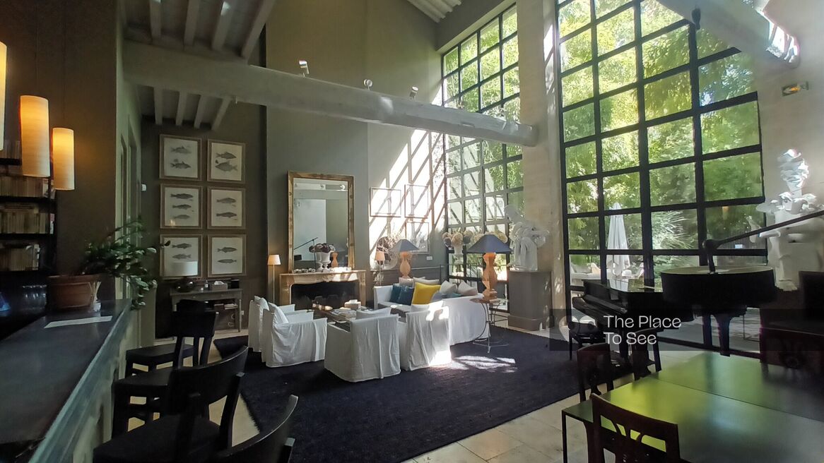 Salon