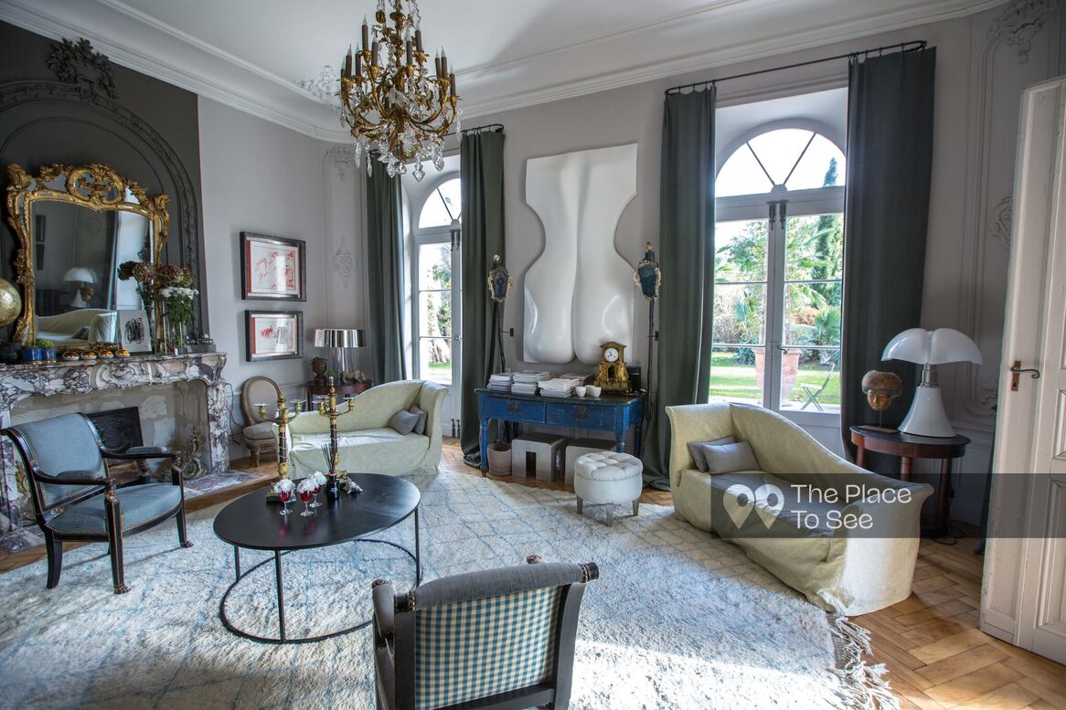 Salon