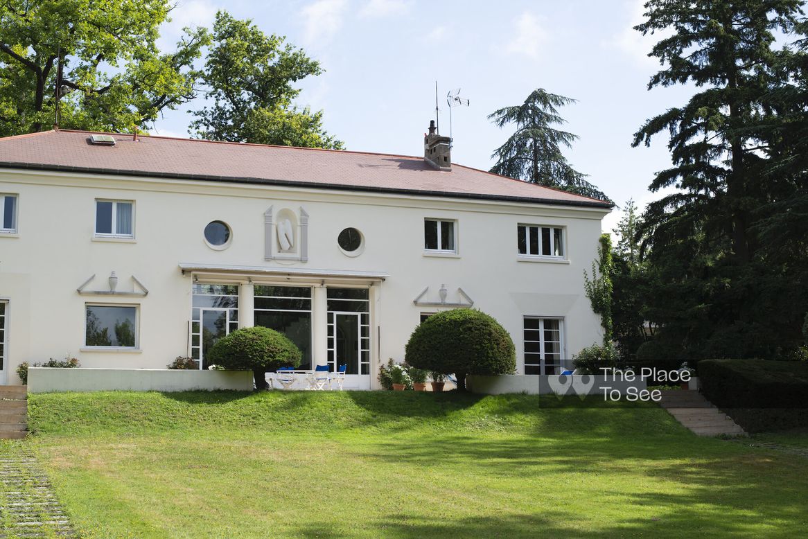 Façade