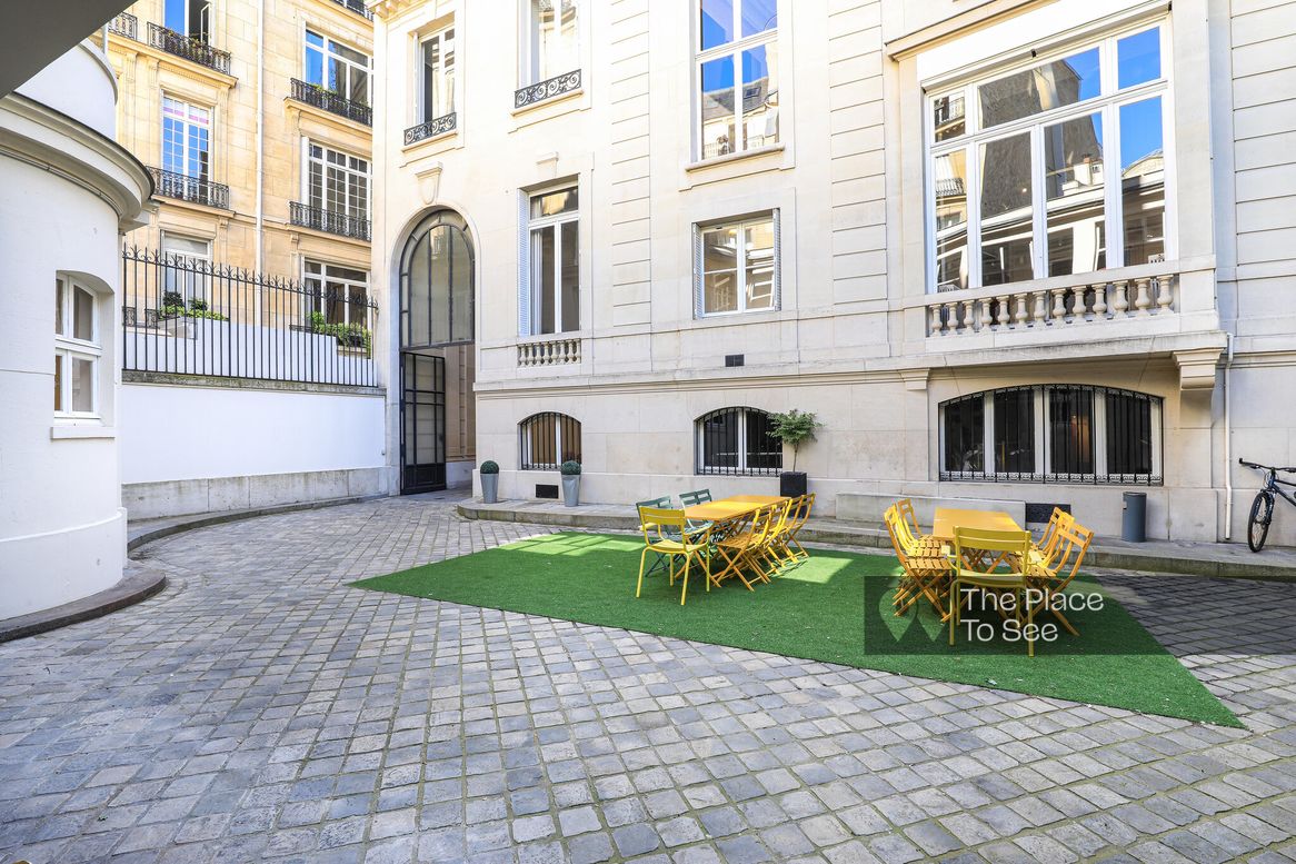 Cour