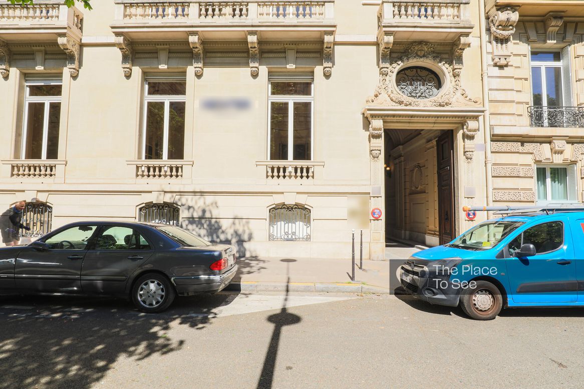 Façade