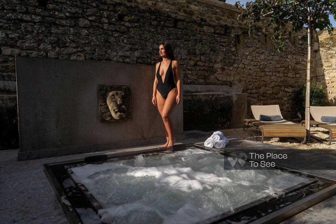 Jacuzzi