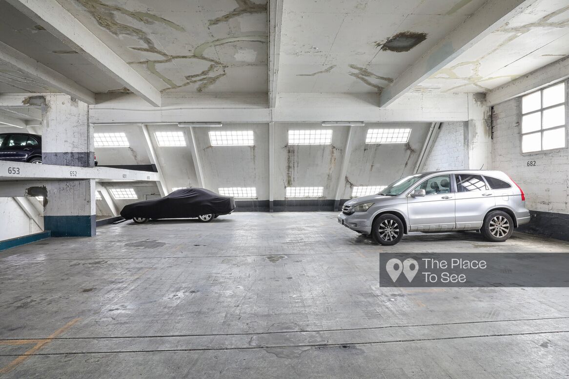 Parking Exterieur