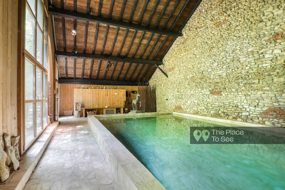 Piscine intérieure