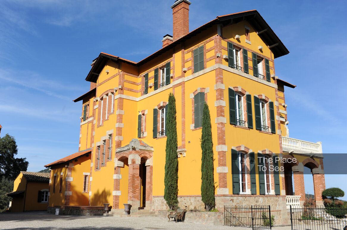 Façade