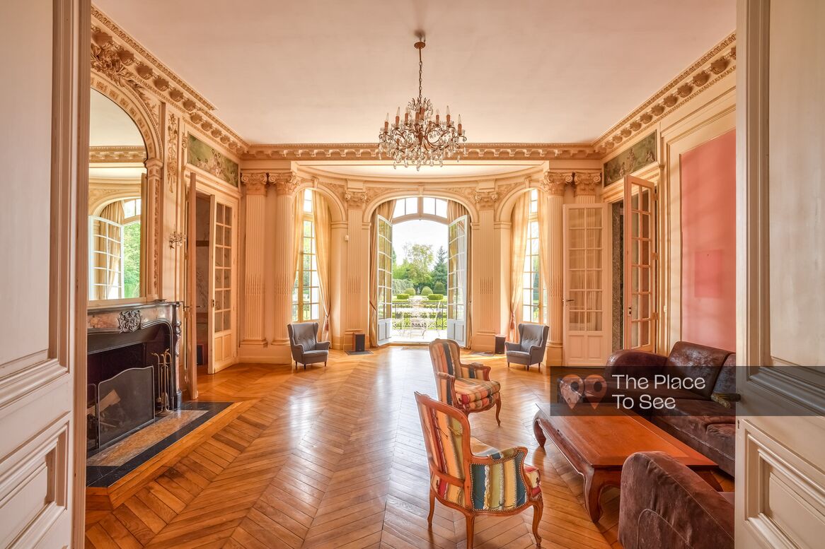 Salon