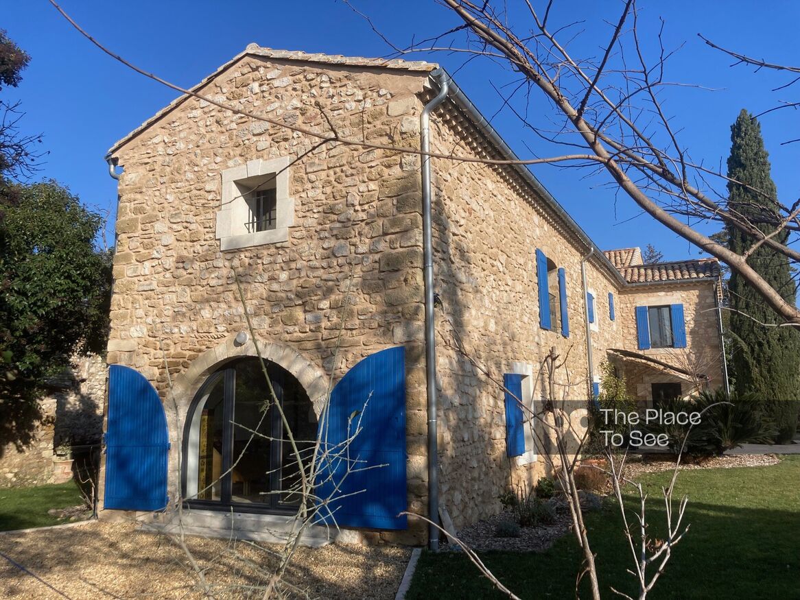 Façade