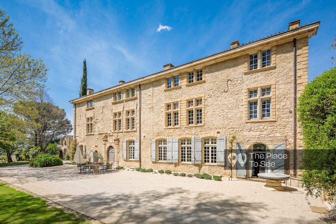 Façade