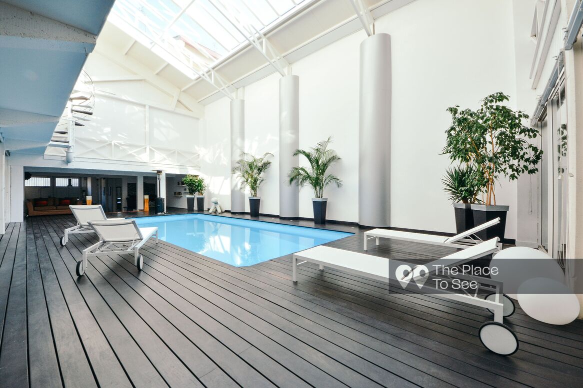 Piscine intérieure