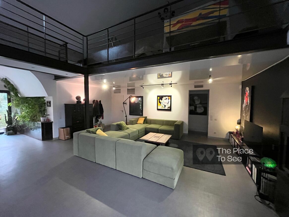 Salon