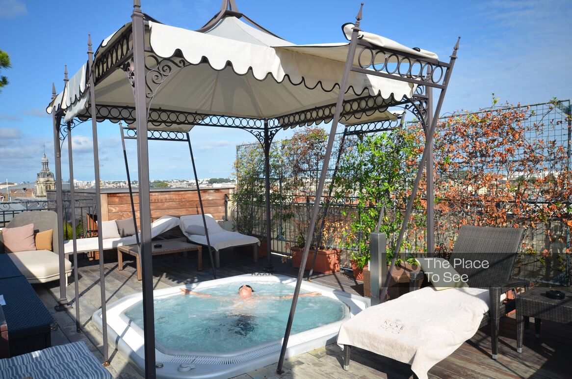 Jacuzzi