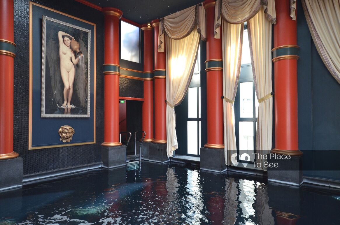 Piscine intérieure