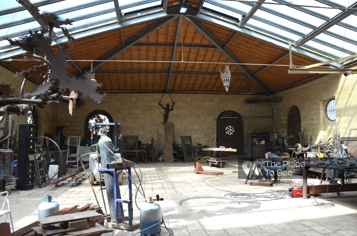 Hangar