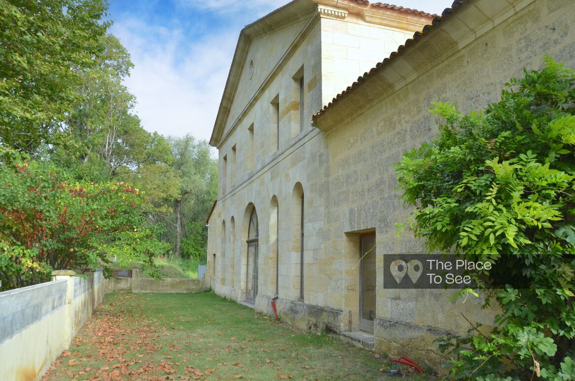Façade
