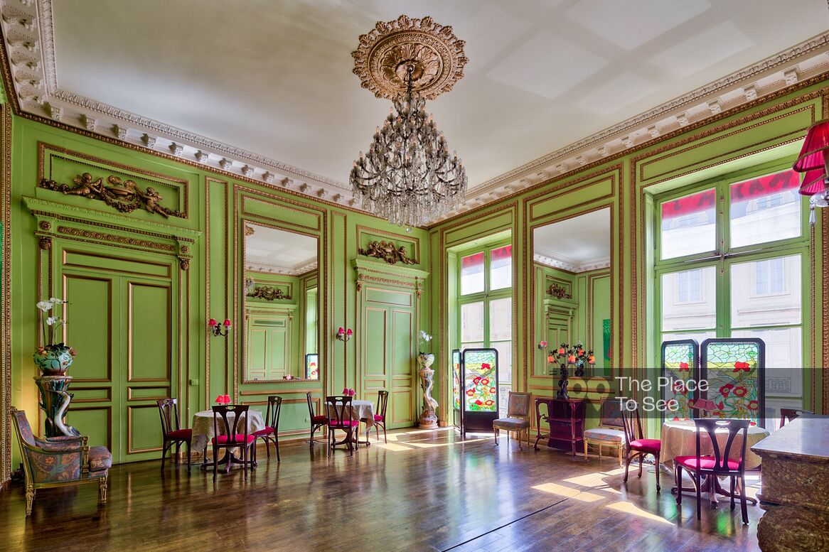 Salon