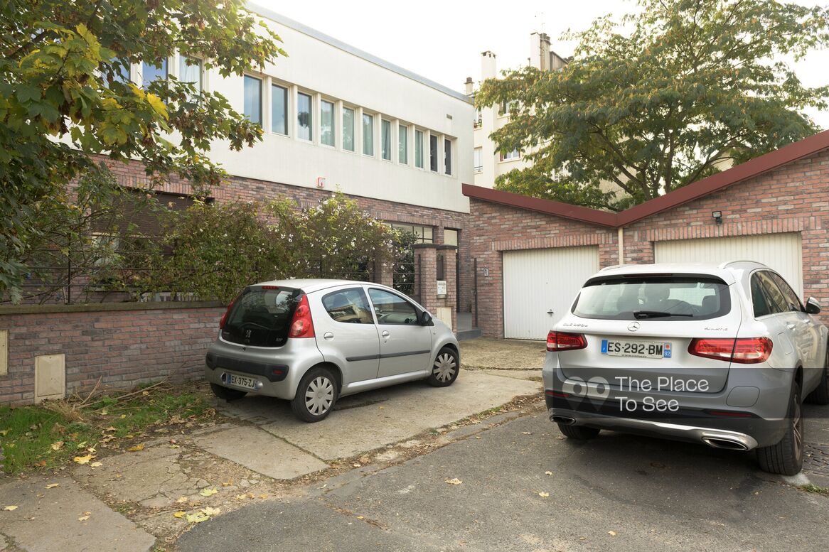 Parking Exterieur