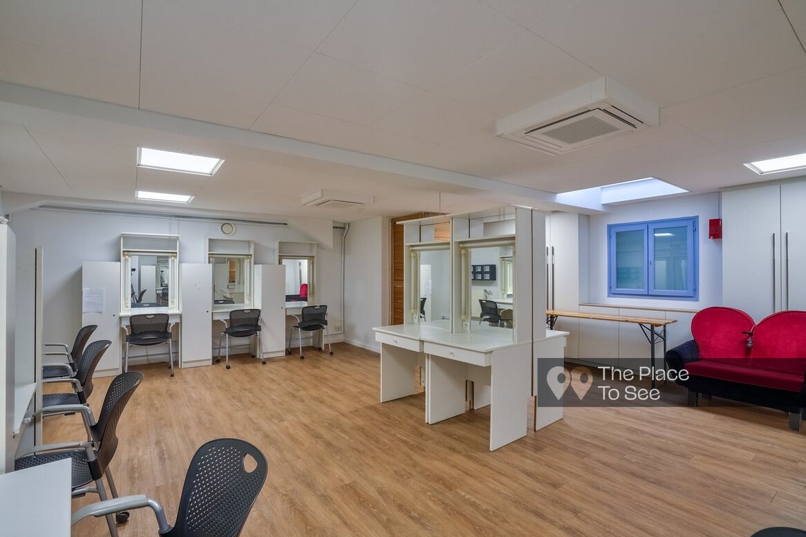 Loge