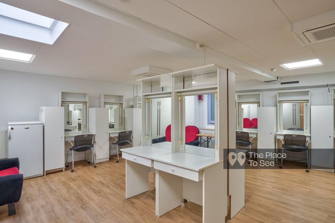 Loge
