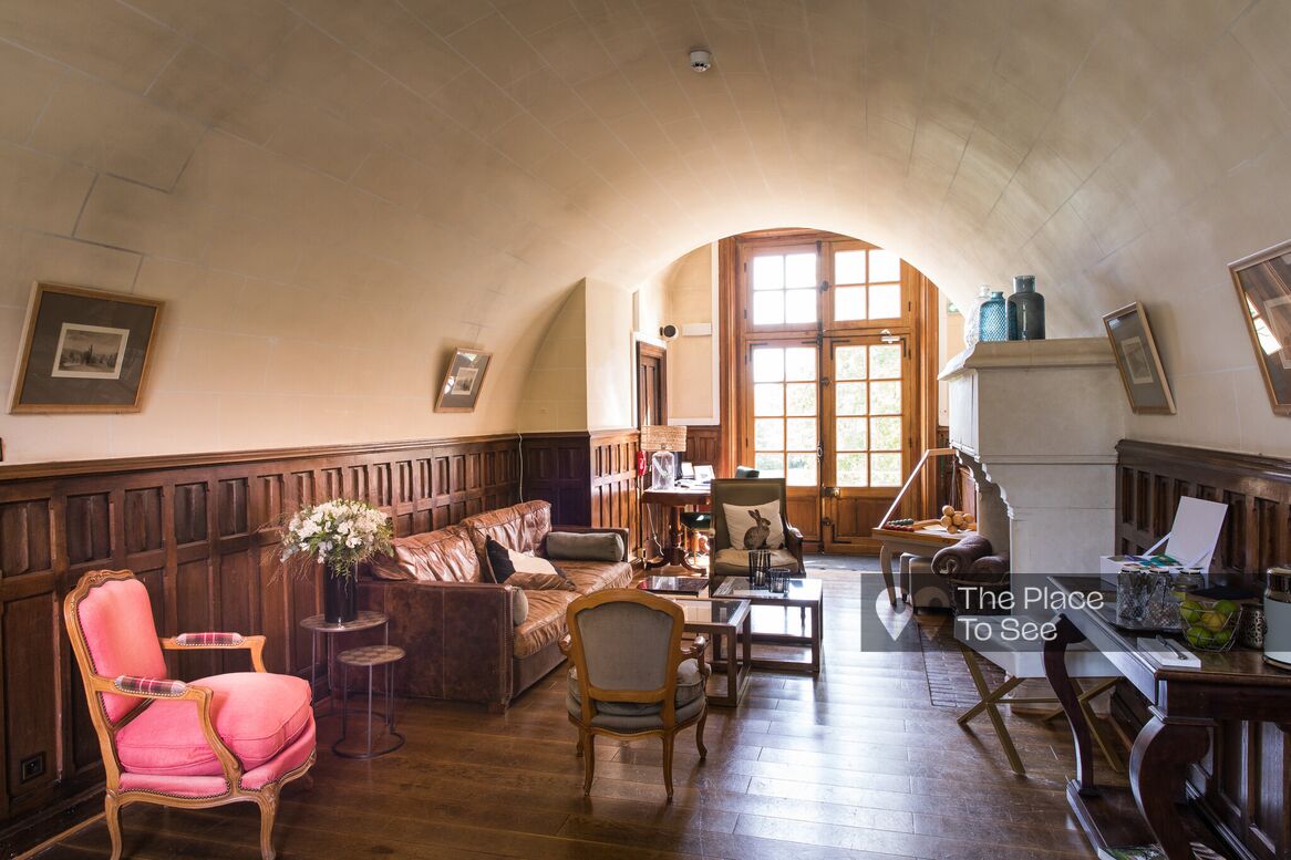 Salon