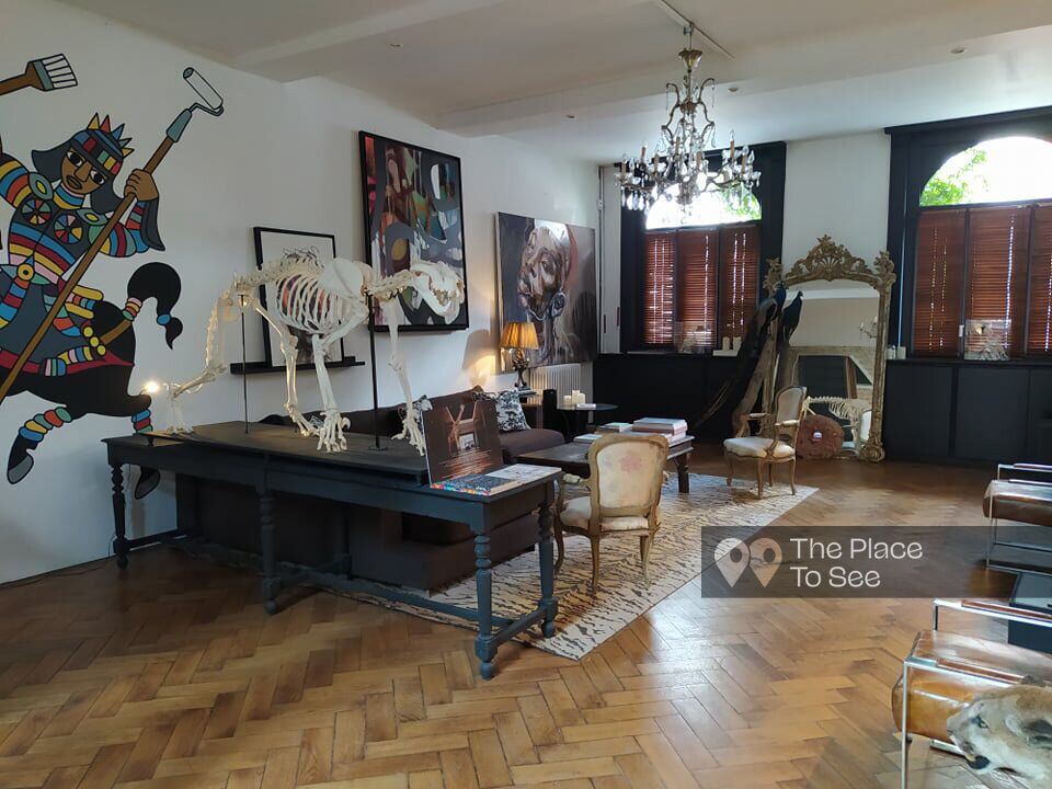 Salon