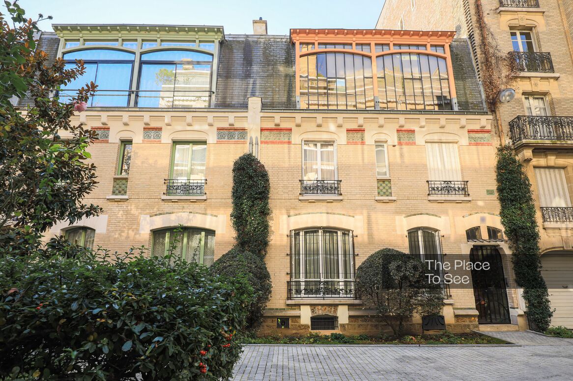 Façade