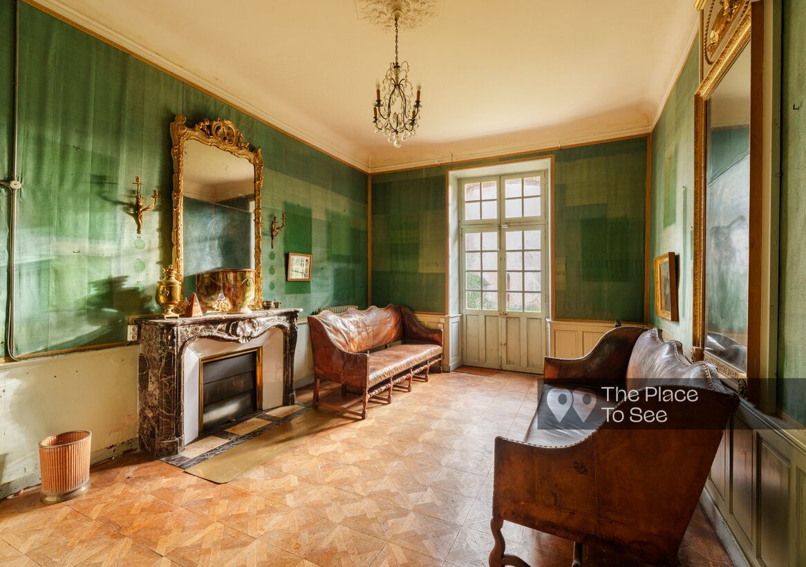 Salon
