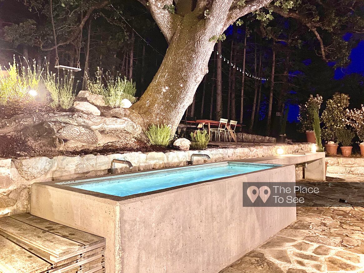Jacuzzi