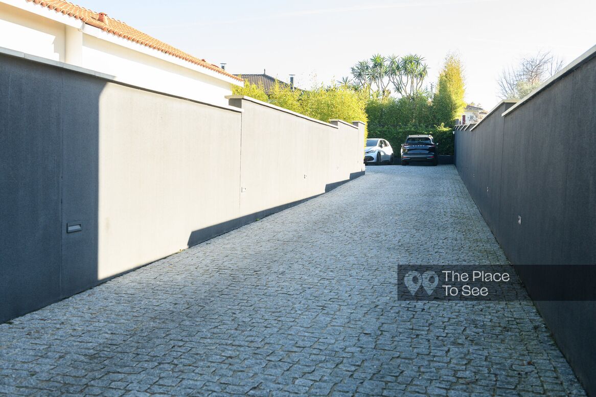 Parking Exterieur