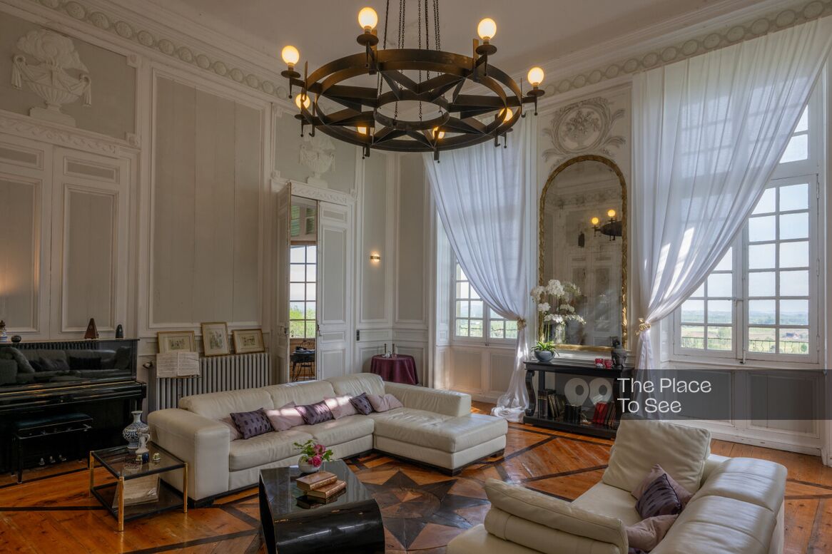 Salon