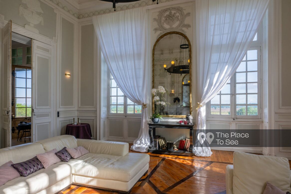 Salon
