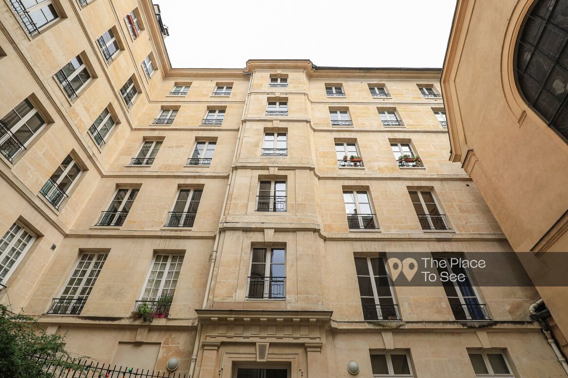 Façade