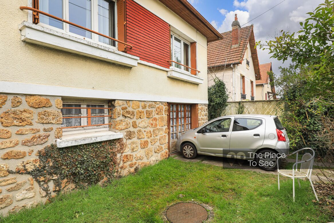 Parking Exterieur