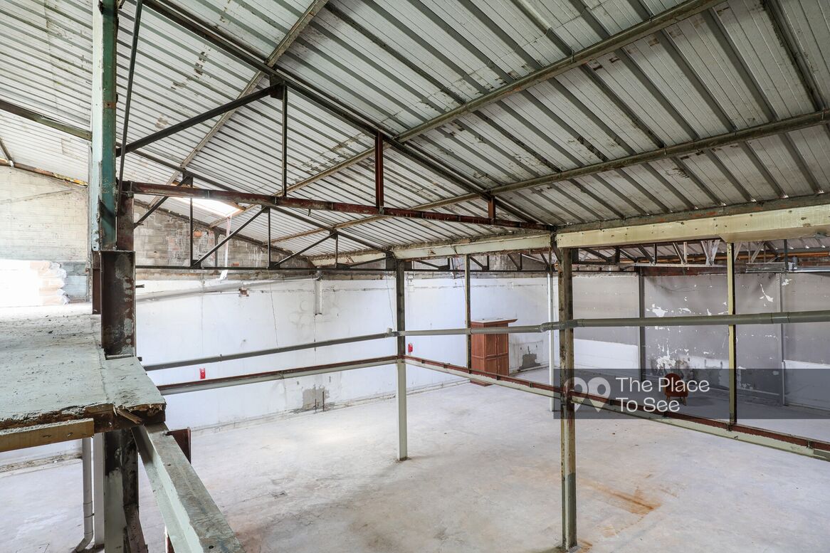 Hangar