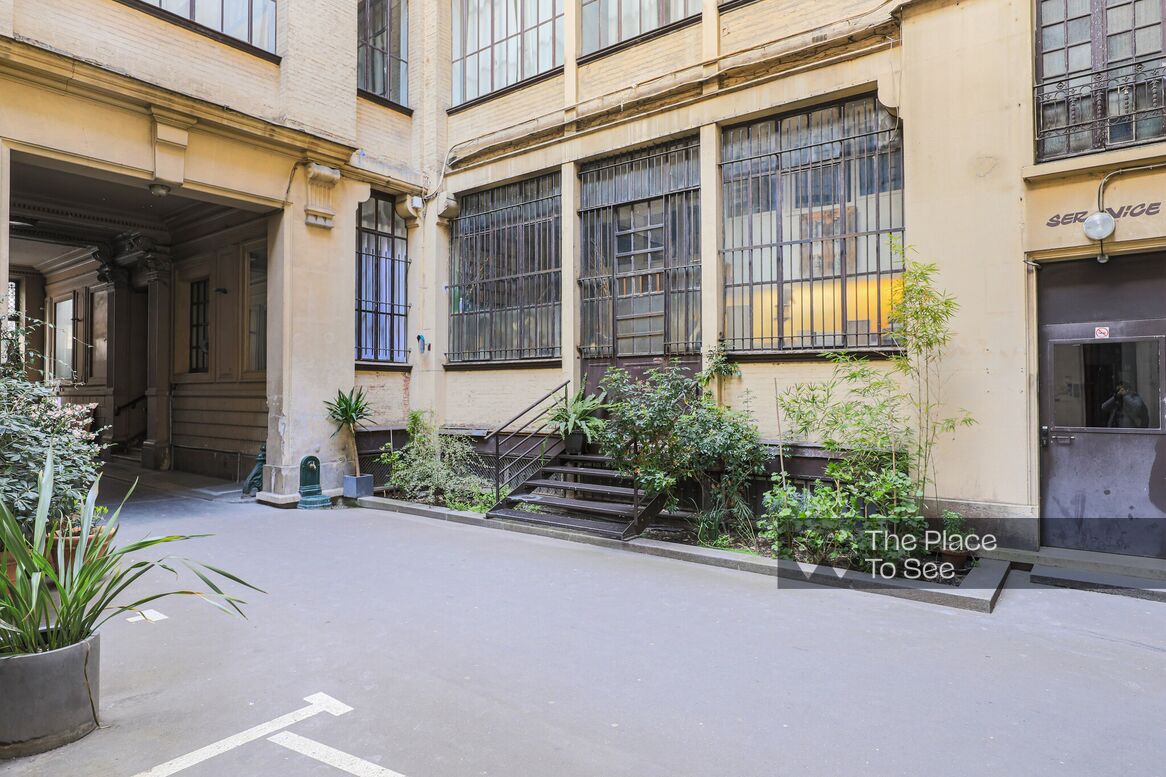 Cour