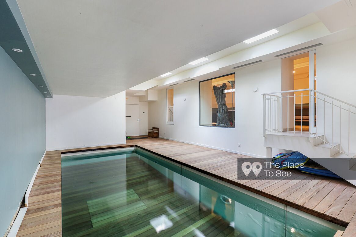 Piscine intérieure