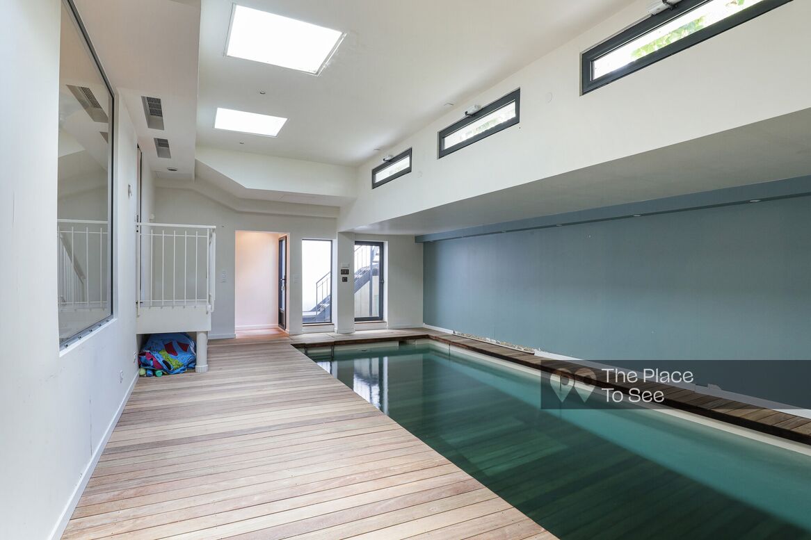 Piscine intérieure