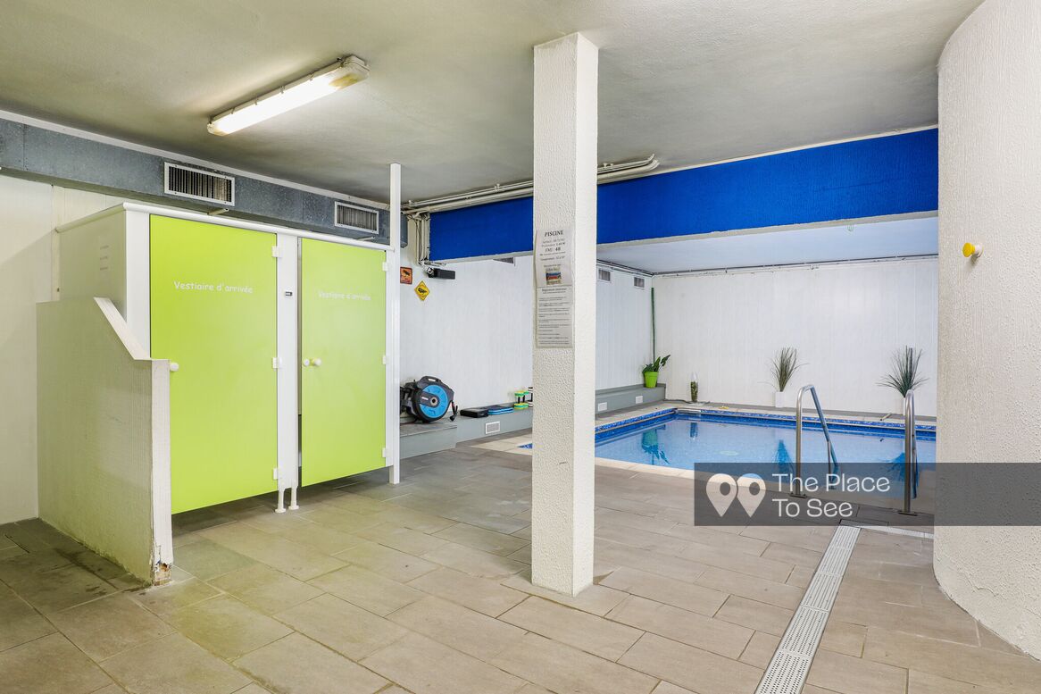 Piscine intérieure