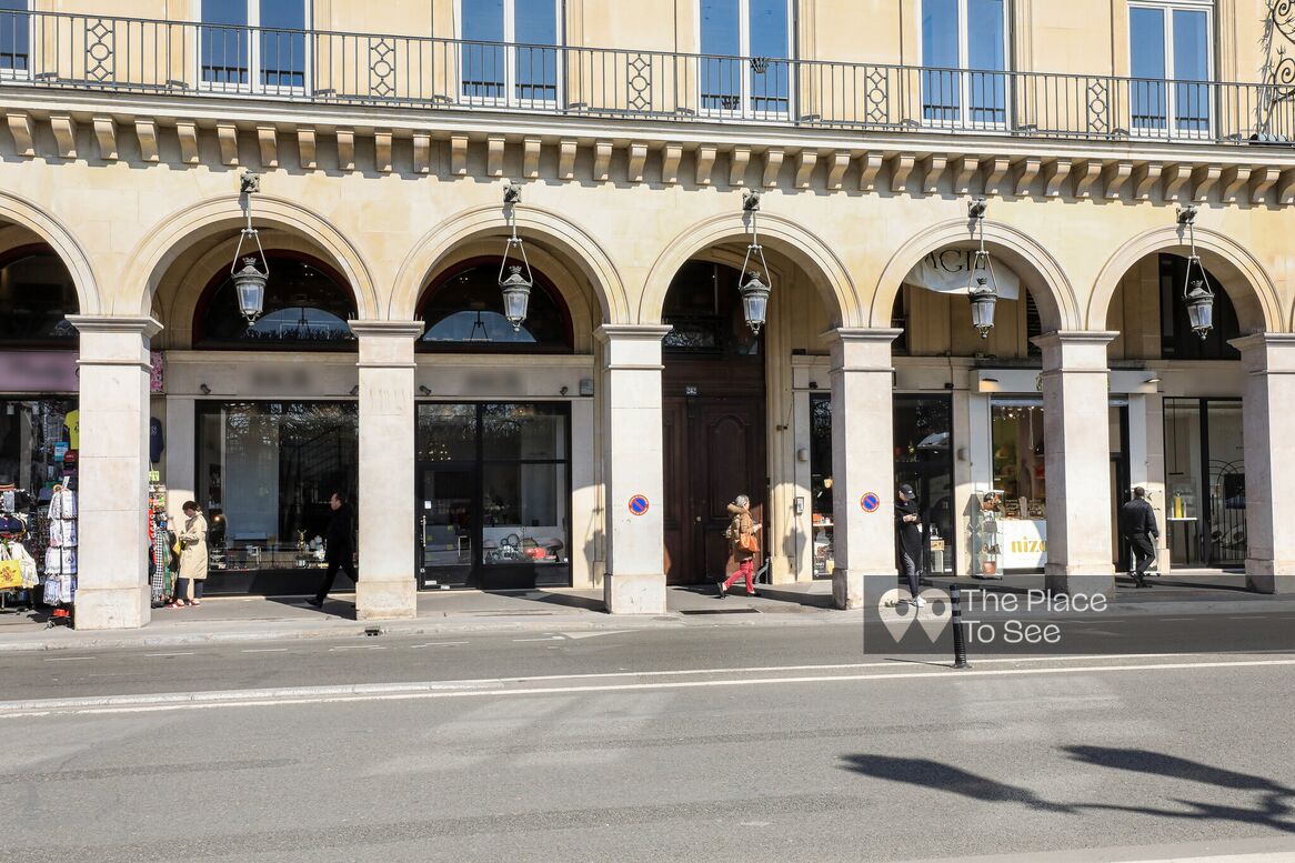 Façade