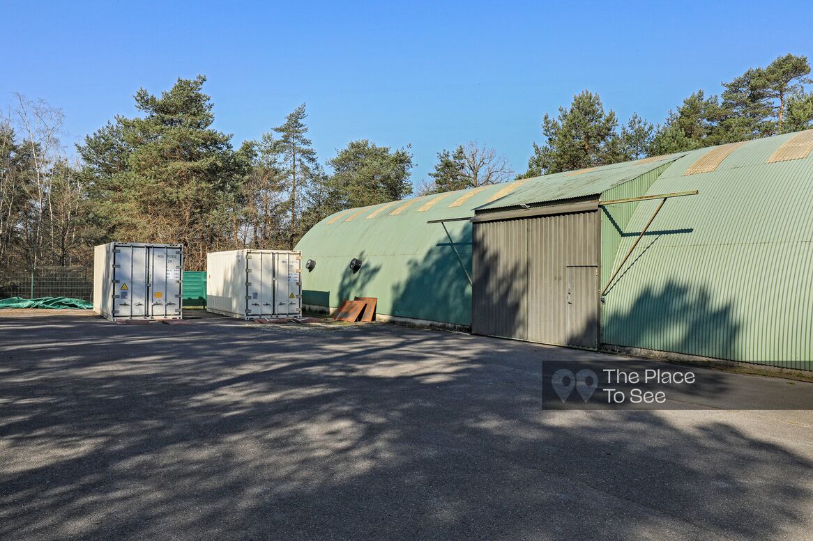 Hangar