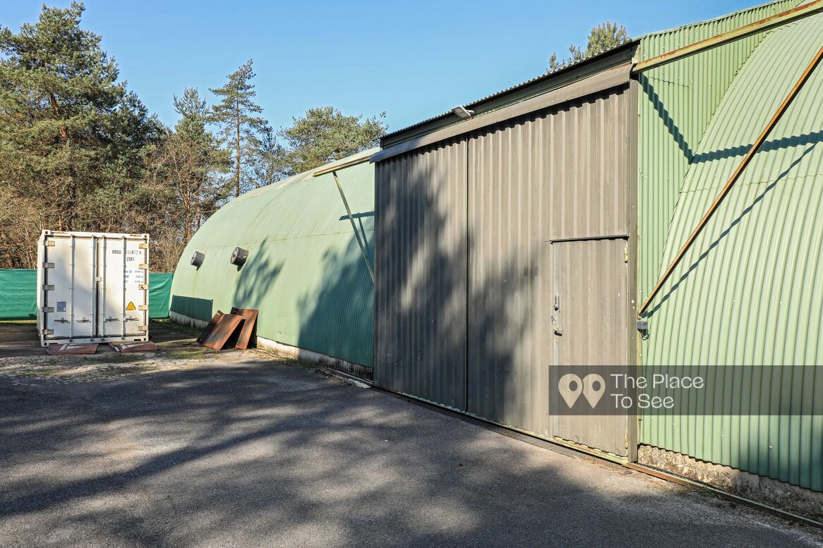 Hangar