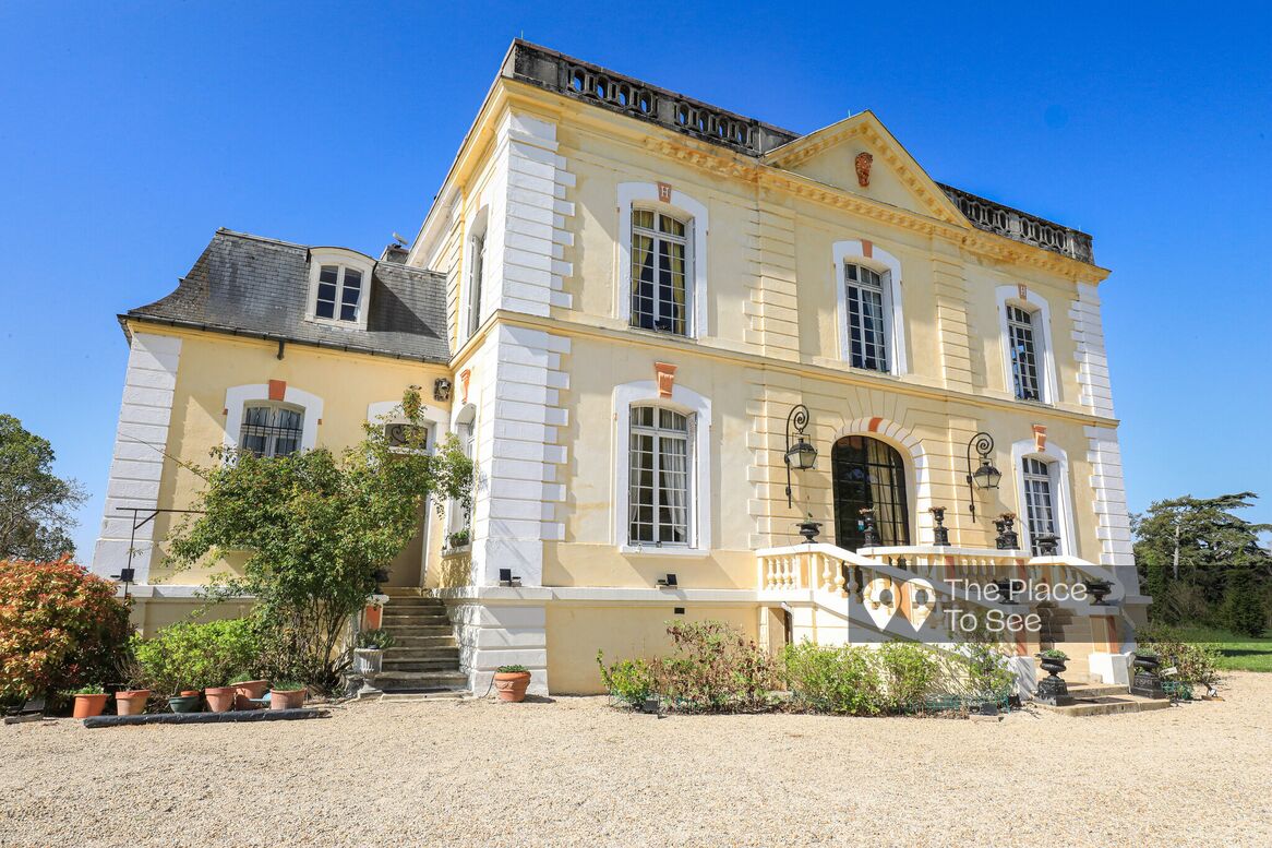 Façade