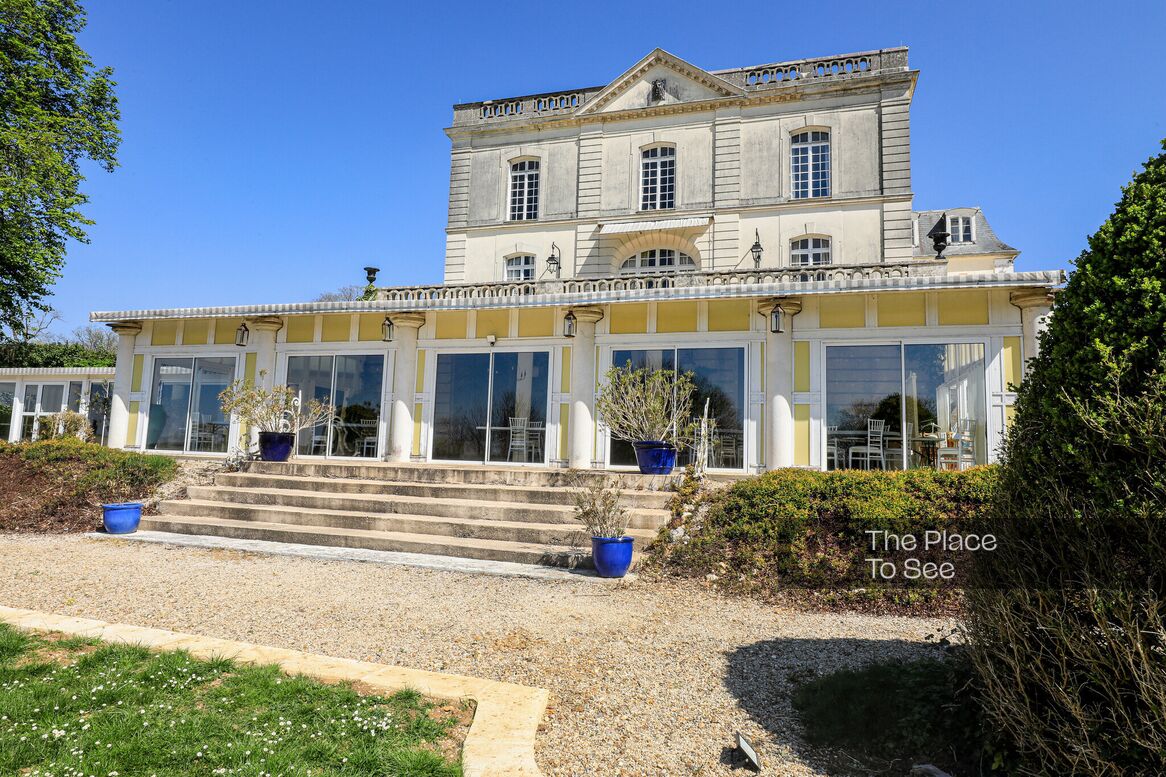 Façade