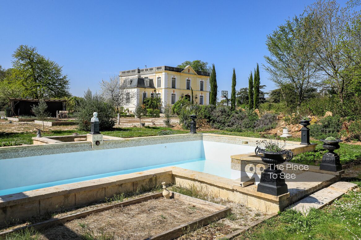 Piscine extérieure