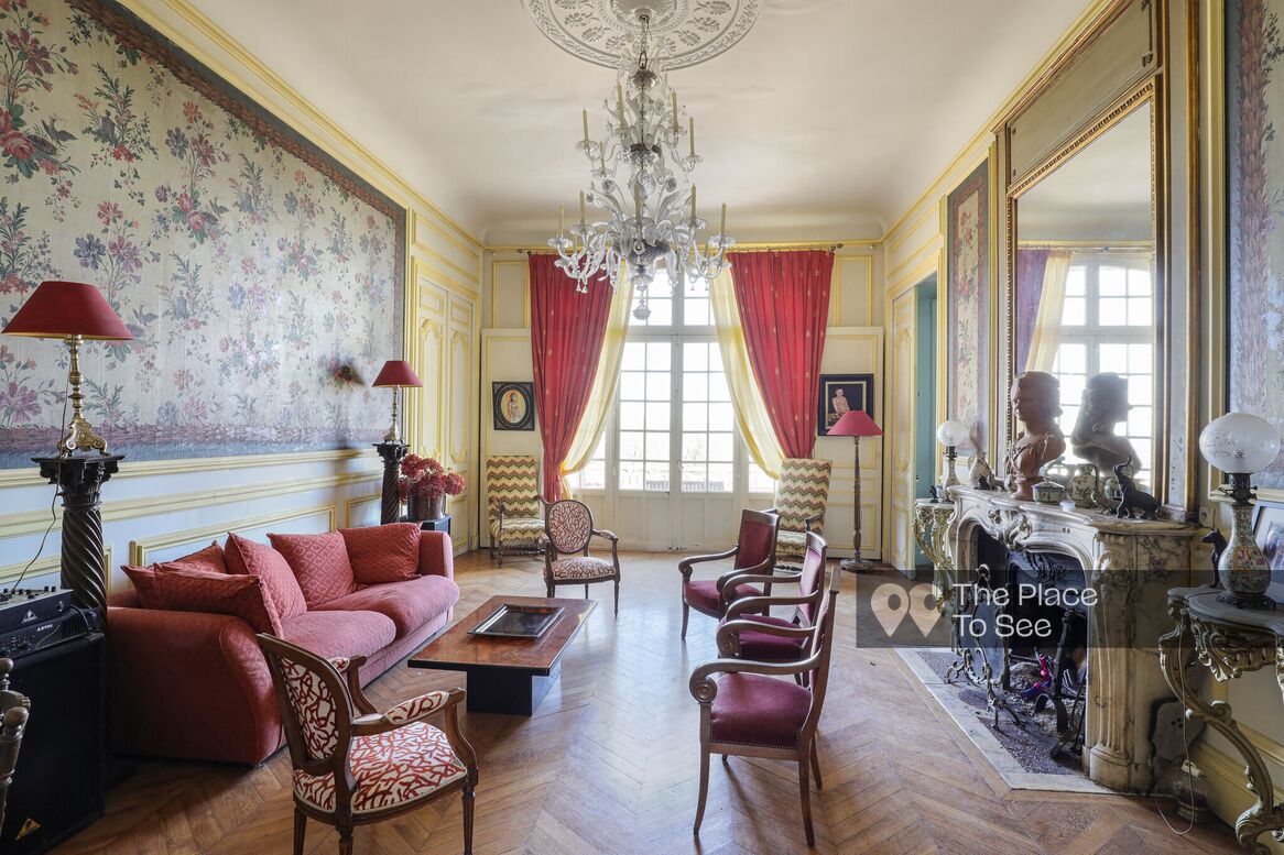 Salon