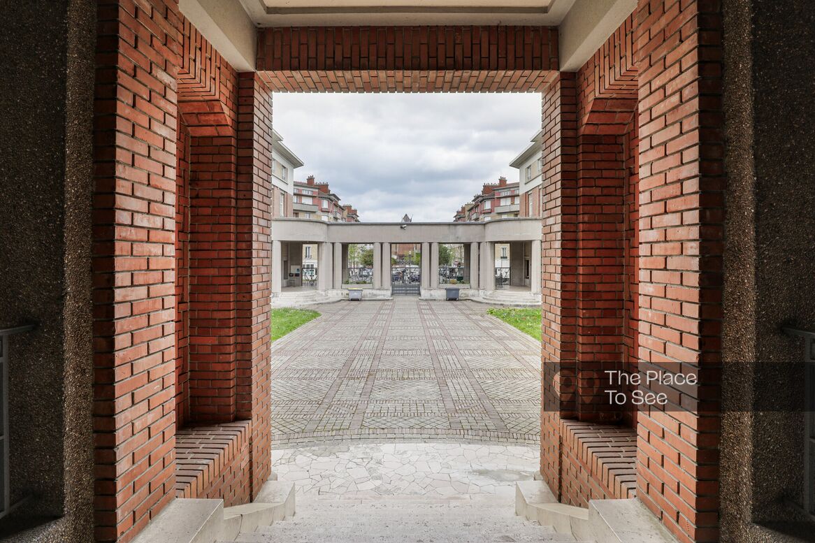 Cour