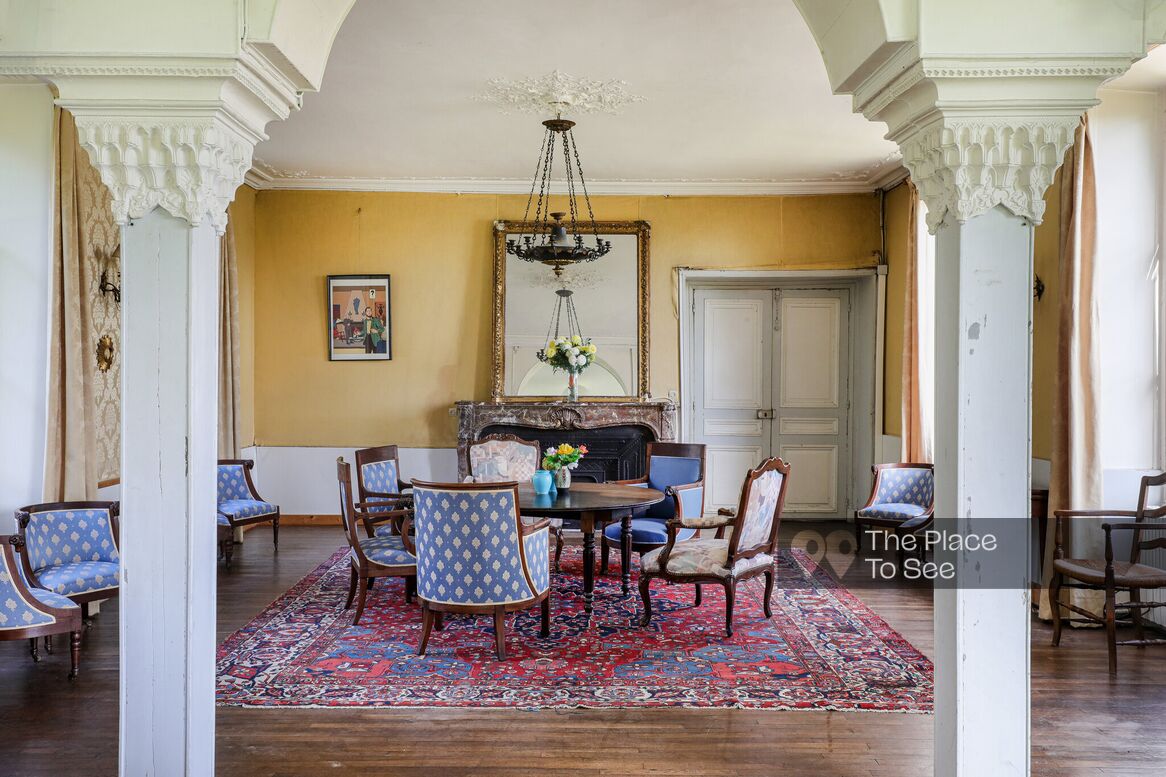 Salon
